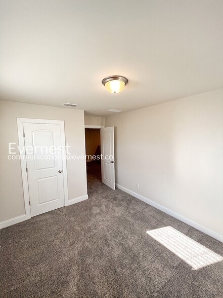 Building Photo - 4522 Skywood Ln