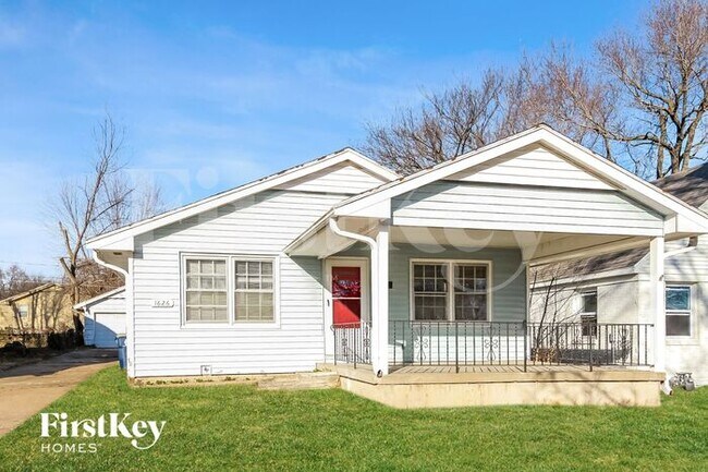 Primary Photo - 1626 E 75th Terrace