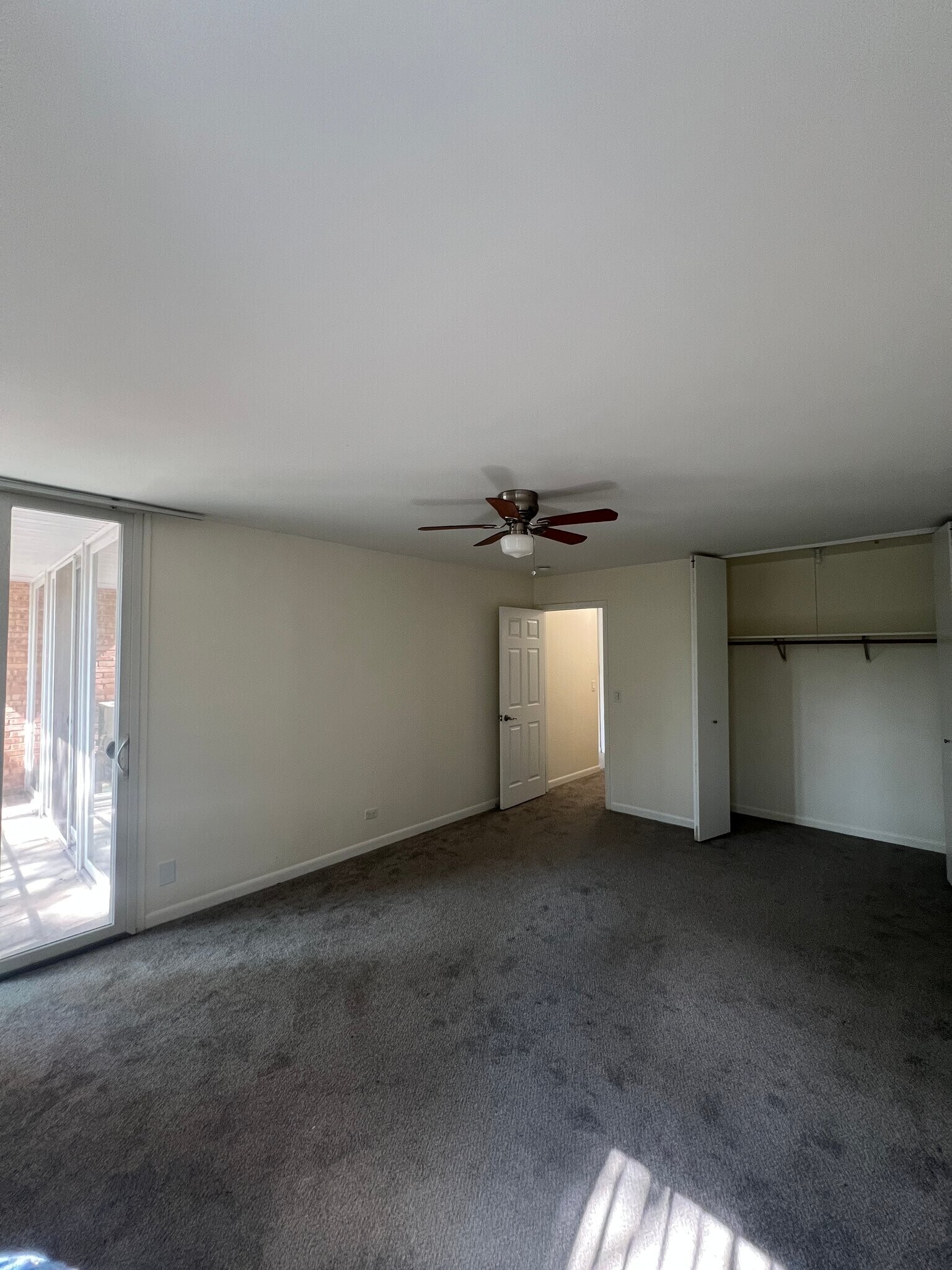 Building Photo - 5550 Abbey Dr