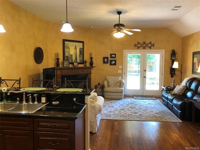 Building Photo - 9225 Harrington Cir