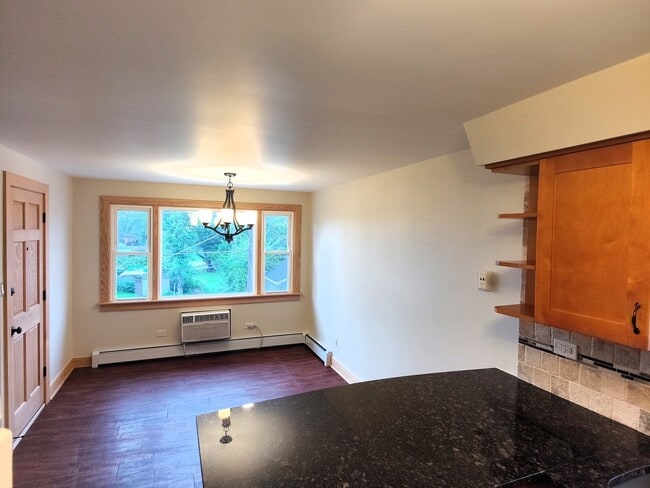 Building Photo - 6048 W 79th St