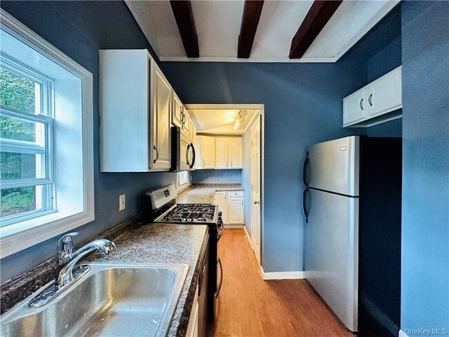 Building Photo - 56 Glenwood Ave