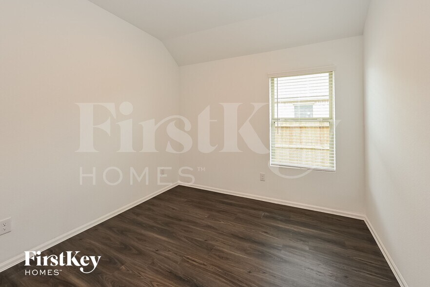 Building Photo - 5228 Pine Pass Dr