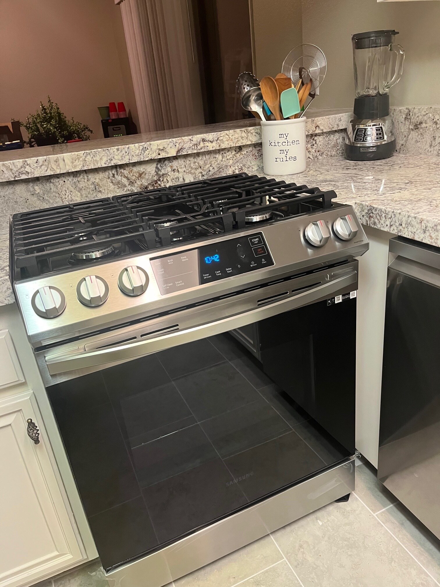 Building Photo - 253 E Avenue R2