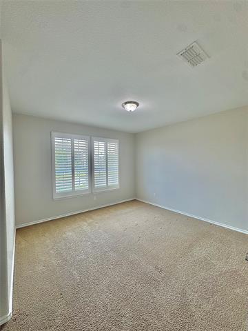 Building Photo - 204 Red Fox Ln