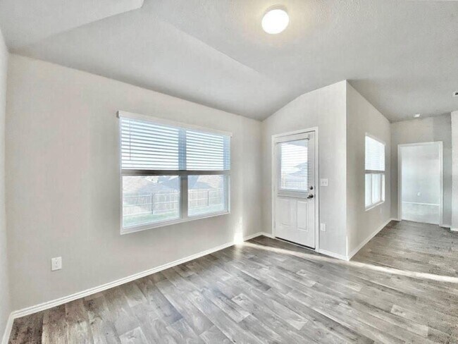 Building Photo - 5905 Ronee Leah Dr