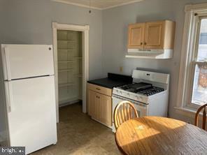Primary Photo - 134 Farnsworth Ave