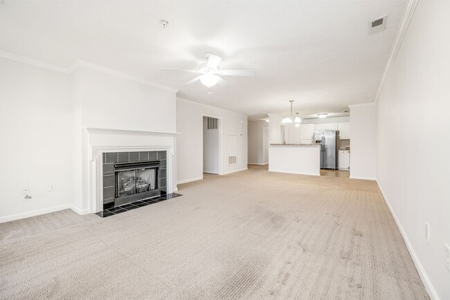 Building Photo - 3 Bedroom Lake View Condo on McFayden Lake with Lakeviews