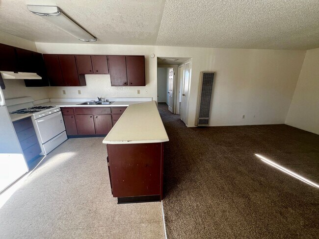 Building Photo - 73796 Cactus Dr