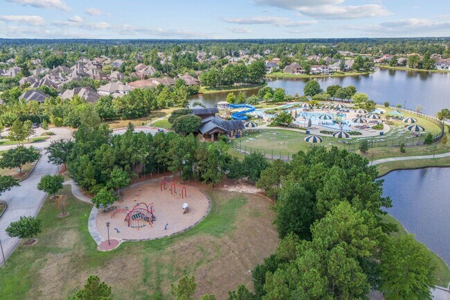 Building Photo - 166 Lindenberry Cir