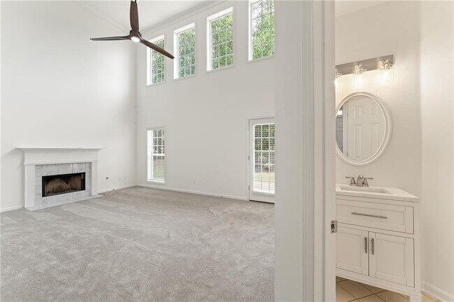 Building Photo - 2137 Berryhill Cir SE