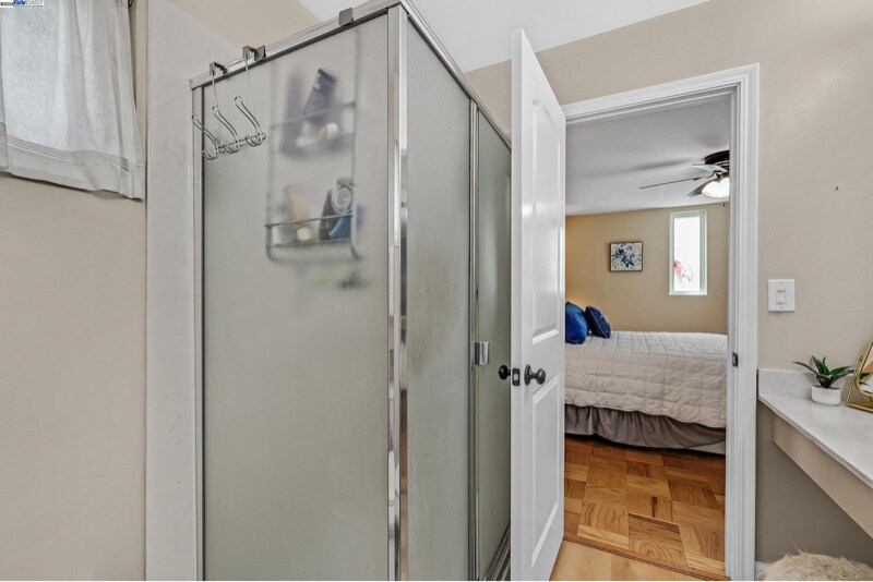 Building Photo - 590 Cinnabar Dr