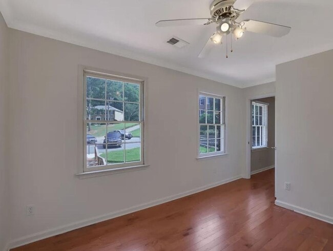 Building Photo - 6963 Whispering Oaks Ct