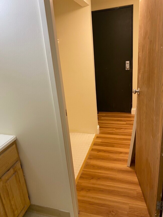 Building Photo - 400 Massachusetts Ave