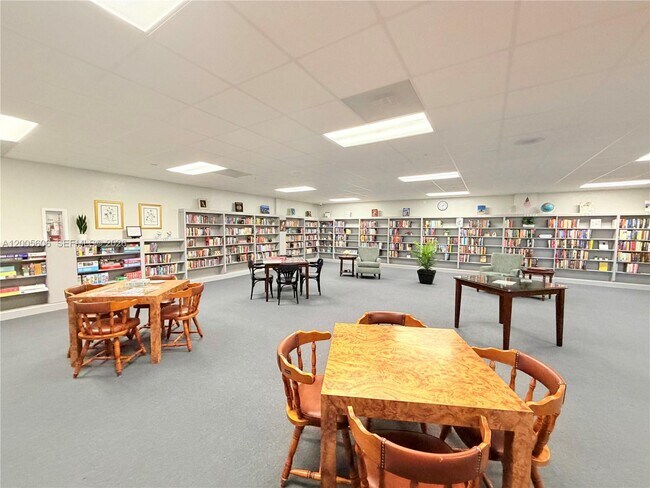 Building Photo - 8581 NW 17th St