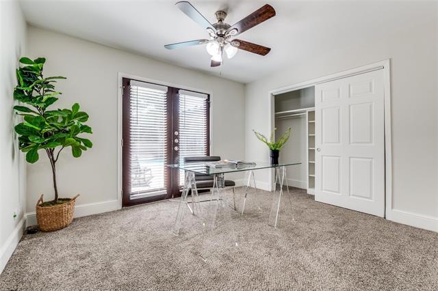 Building Photo - 10211 Regal Oaks Dr