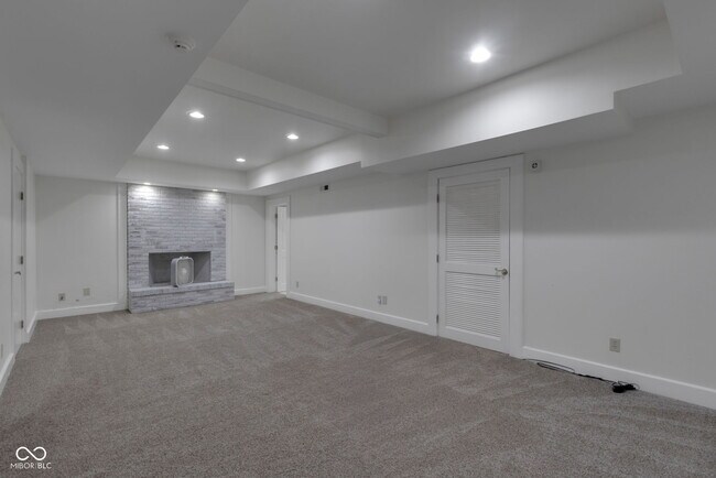 Building Photo - 11178 Ditch Rd