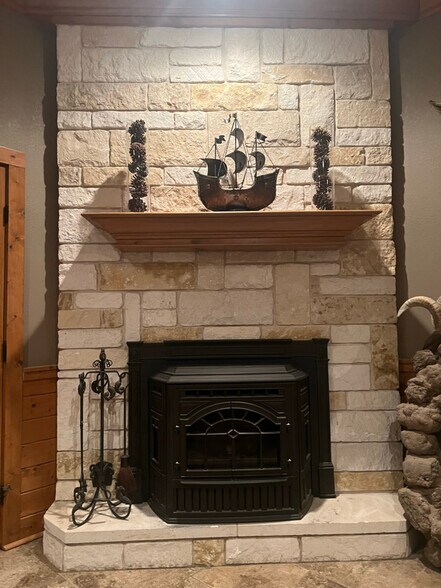 Building Photo - 4455 County Rd 127