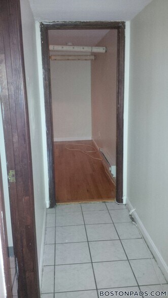 Building Photo - 171 Hemenway St