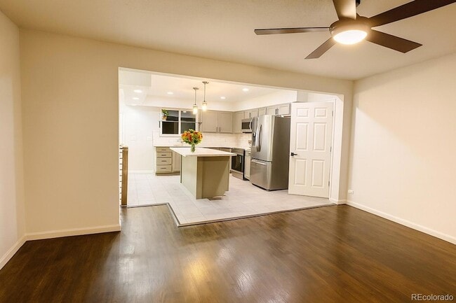 Building Photo - 5418 S Huron St