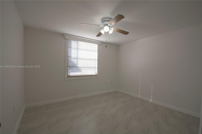 Building Photo - 1717 Whitehall Dr
