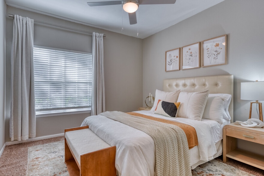 The Highline apartments — community photo - The Highline