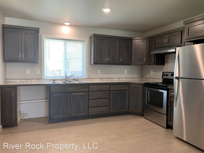 Building Photo - 1205 12th Ave N