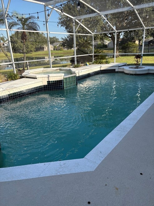 Building Photo - 14307 Roxshire Dr