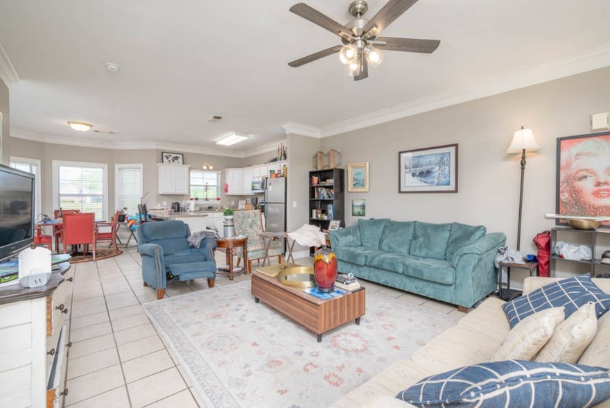 Building Photo - 41 Loch Ln