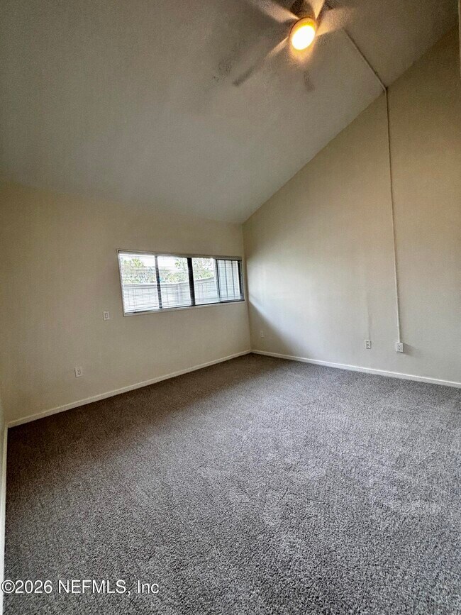 Building Photo - 9787 Sawgrass Dr E