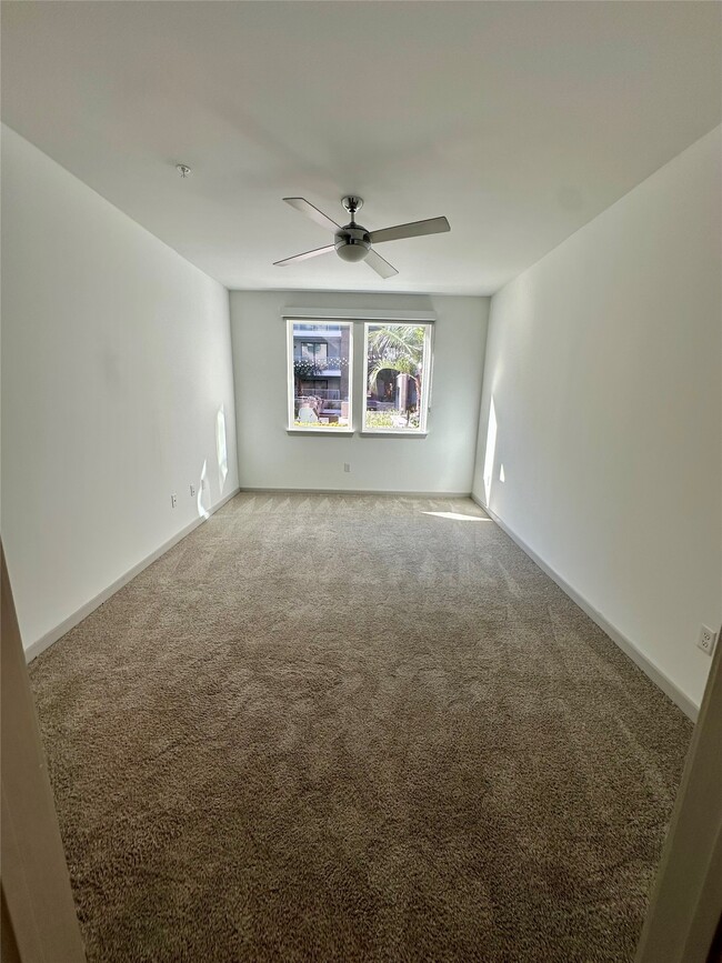 Building Photo - 3636 W Dallas St