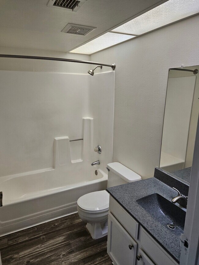 Building Photo - 885 N Granite Reef Rd