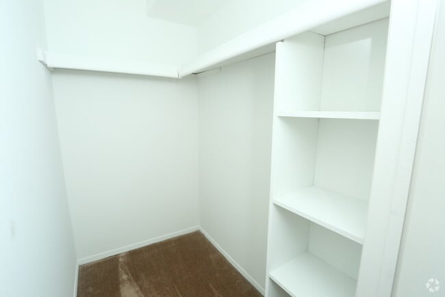 Interior Photo - Harbor Cove