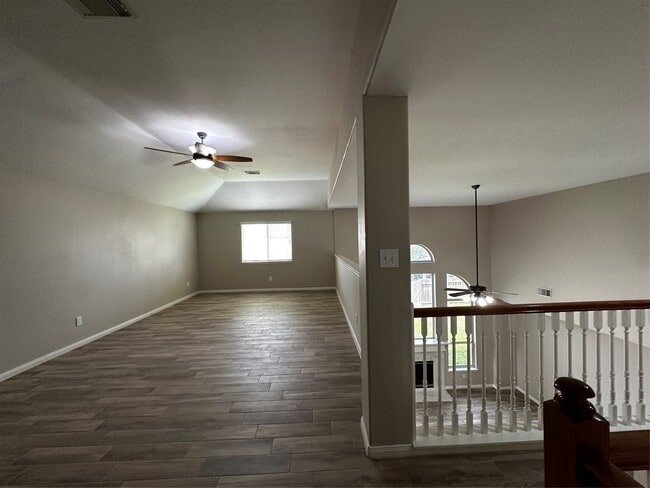 Building Photo - 18515 Skippers Helm