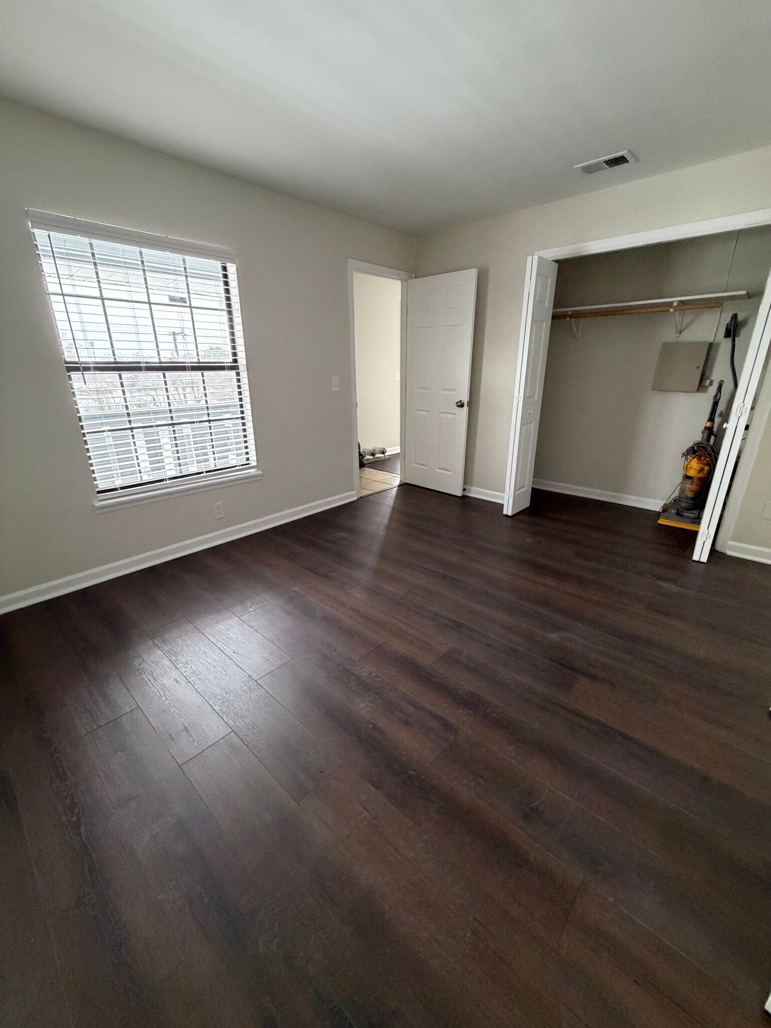 Building Photo - 109 Prescott Place