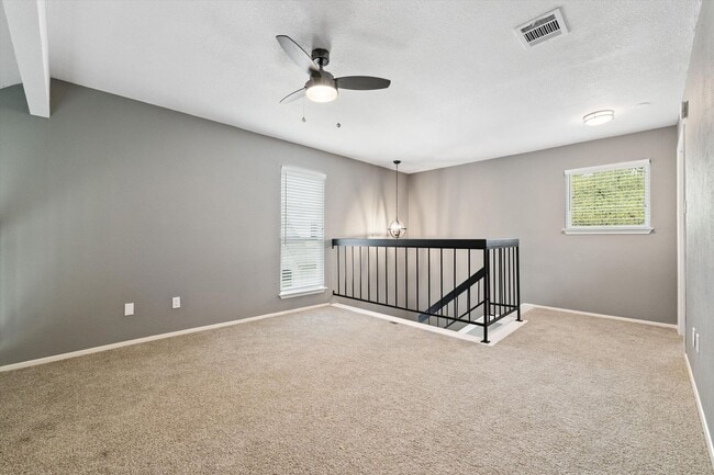 Building Photo - Modern Makeover in Prime NW Austin Location