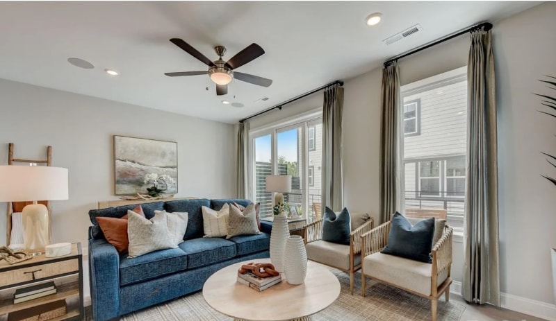 Building Photo - 9466 Senator Royall Dr