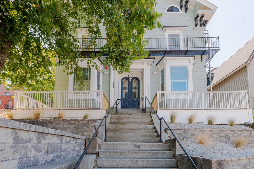 Building Photo - 142 Dorchester St