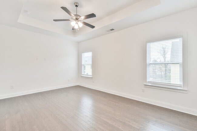 Building Photo - 6528 Beacon Dr