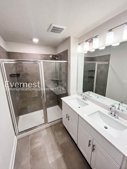 Building Photo - 4522 Skywood Ln