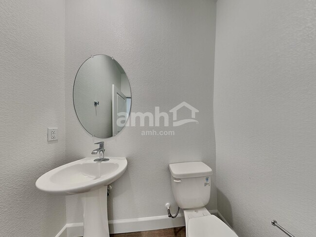 Building Photo - 9230 River Owl Ct