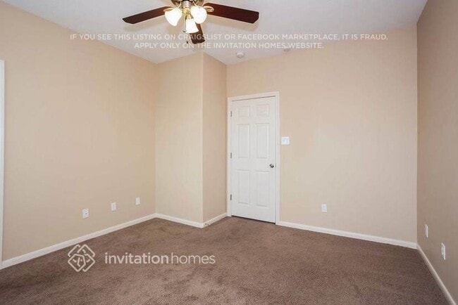 Building Photo - 12226 South Palm Lake Drive
