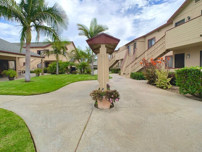 Building Photo - 1 Bedroom, 1 Bath - 55+ Senior Living Community