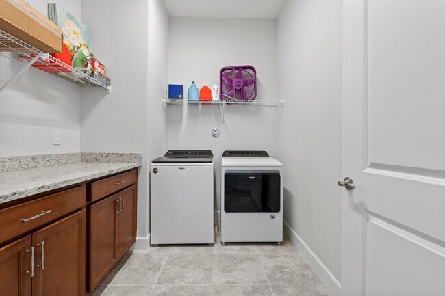 Building Photo - 15134 Cameo Ct