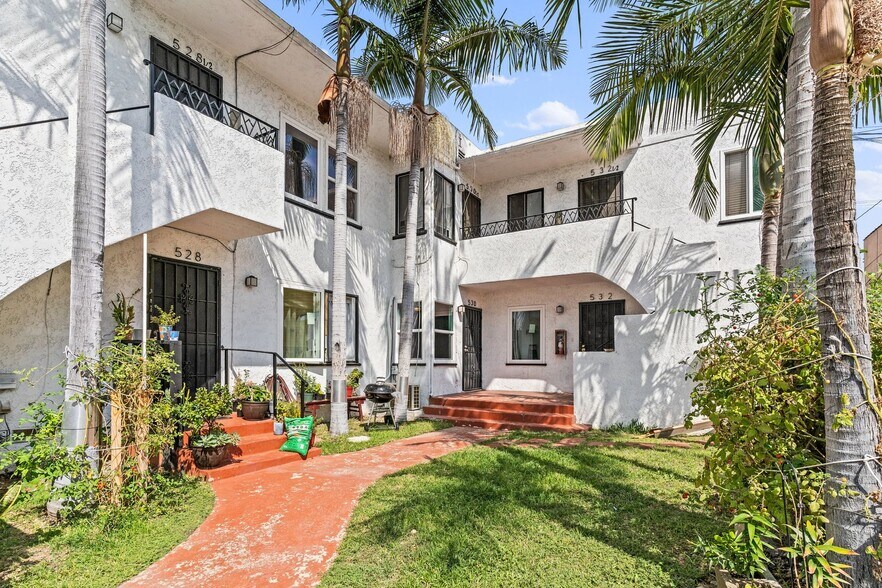 Building Photo - 526 Lime Ave