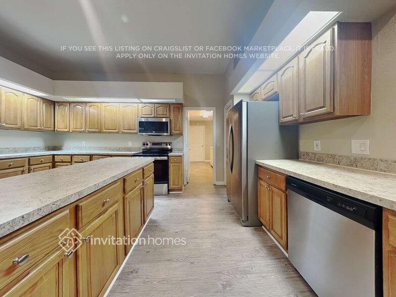 Building Photo - 2906 Aston Ave