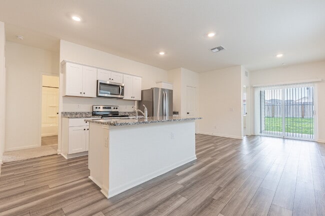 Building Photo - 5631 Pearl Mdw