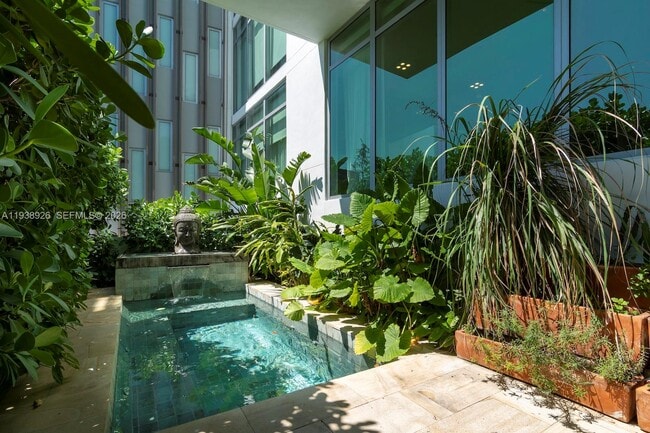 Building Photo - 1201 20th St