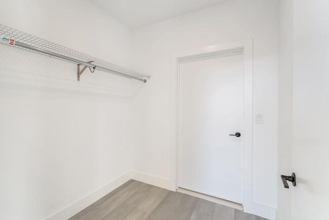 Building Photo - 43-45-45 W 32nd St