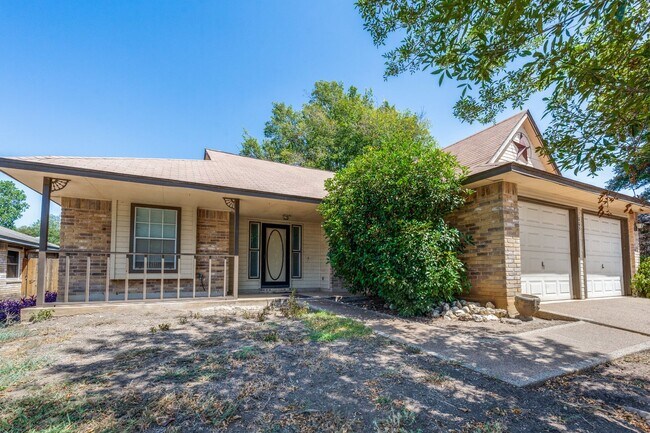 Building Photo - BEAUTIFUL SINGLE-STORY HOME IN WOODCREST